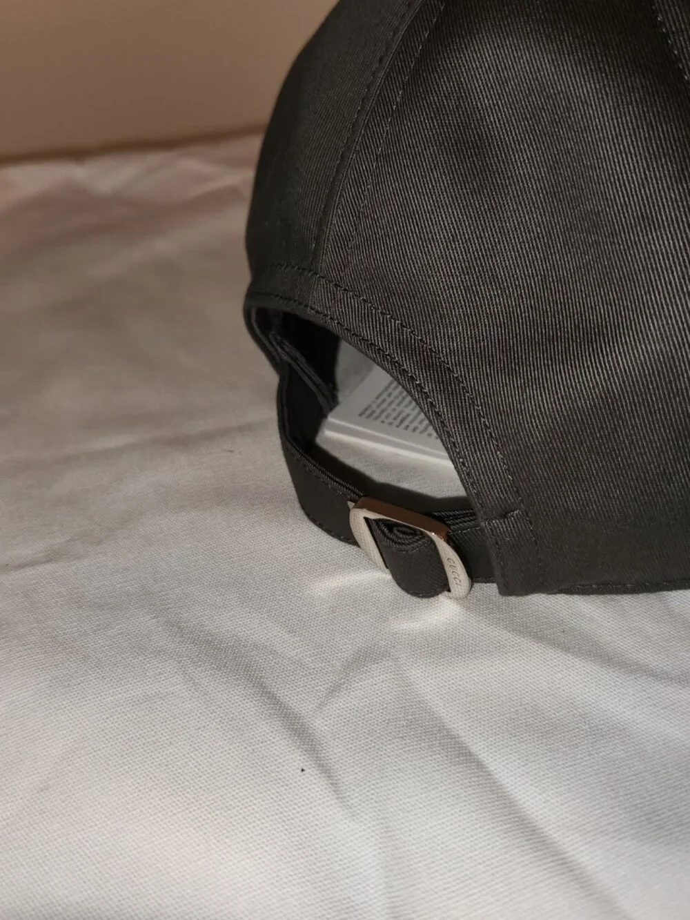 NWT Gucci embroidered logo cotton baseball cap hat - size M; Rtl $560